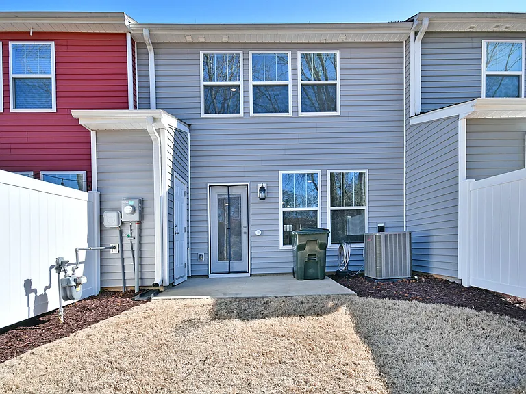 26 Starlake Rd — Photo 20