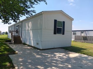 2 Locust St, Crestline, OH 44827
