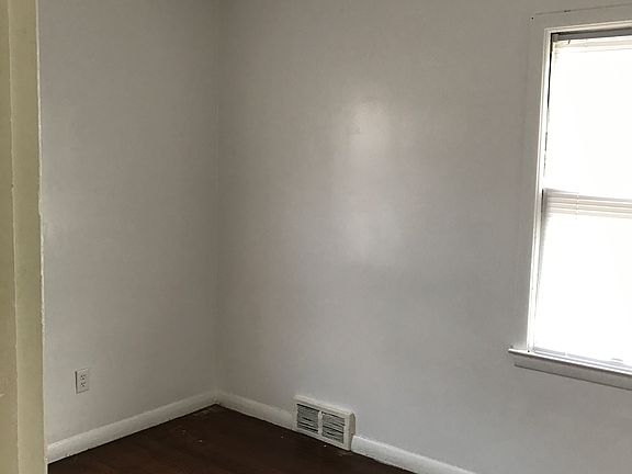2nd image of 18448 Sussex St #1