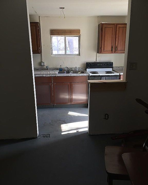 2nd image of 1214 S 27th St