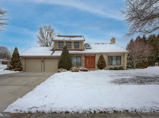 205 Acre Dr, Carlisle, PA 17013