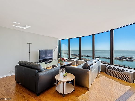 3rd image of 505 N Lake Shore Dr APT 1415