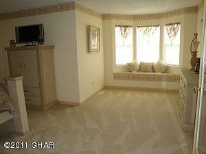 Master Suite Sitting Area