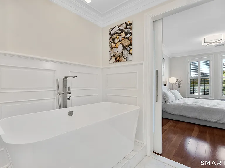 85 Memorial Rd #205 — Photo 23