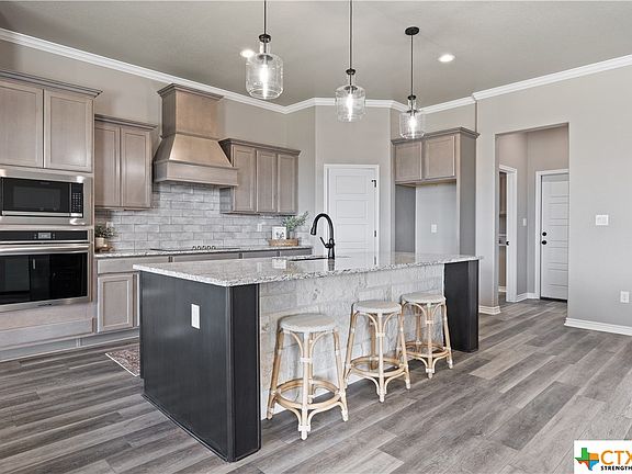 4th image of 8150 Travertine Ln