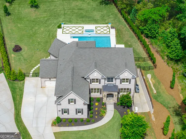 2535 Lake View Ct, Milton, GA 30004