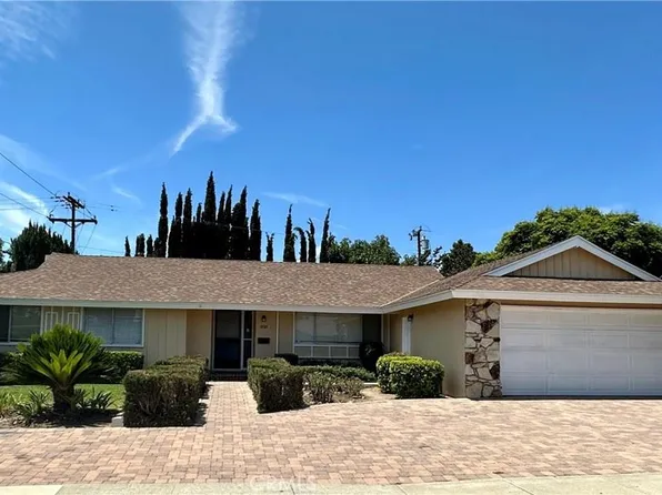 1884 N Cambridge St, Orange, CA 92865