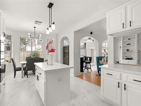 1107 Glendale Drive, Sugar Land, TX 77479
