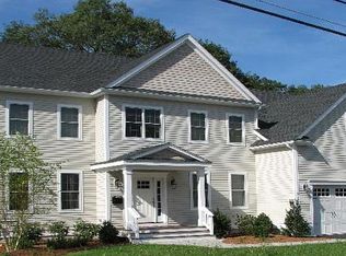 28 Pine Grove St, Needham, MA 02494