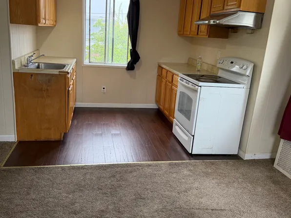 (undisclosed Address), East Meadow, NY 11554