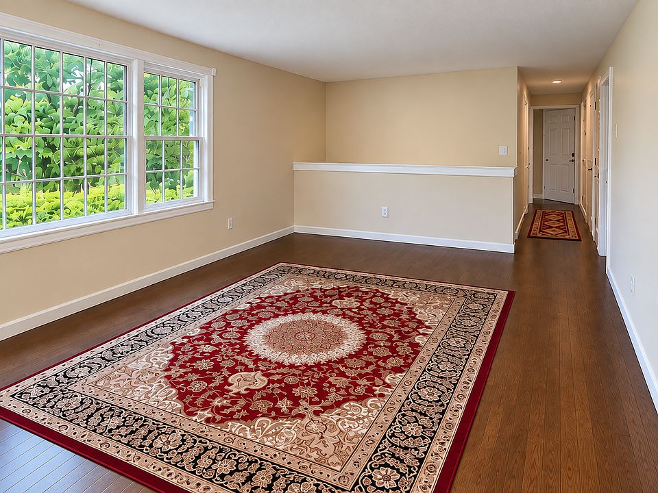 Grand upper living room