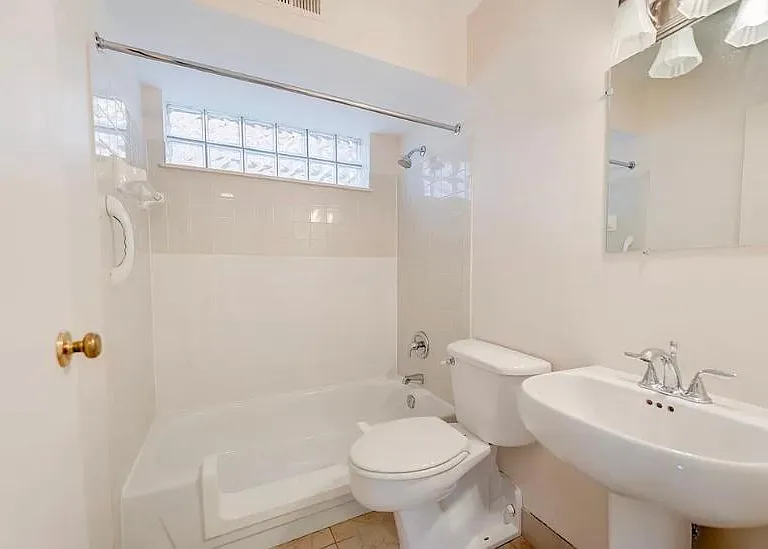 3260 Kennett Sq — Photo 5