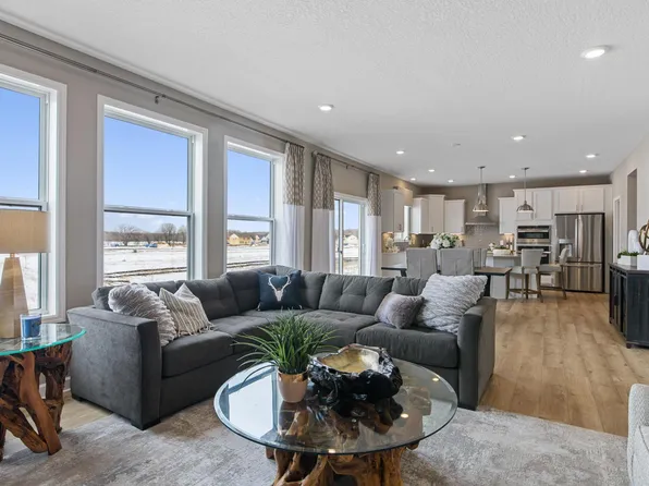 681 151st Ln NW, Andover, MN 55304