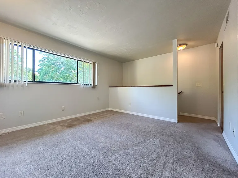 2508 SW 35th Pl #G38 — Photo 16