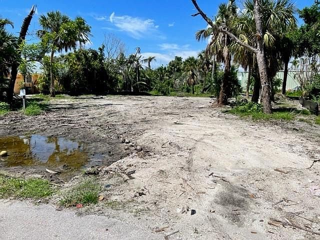 1st image of 1722 Windward Way