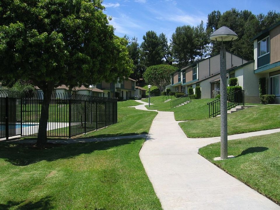 2nd image of 2365 Canyon Park Dr