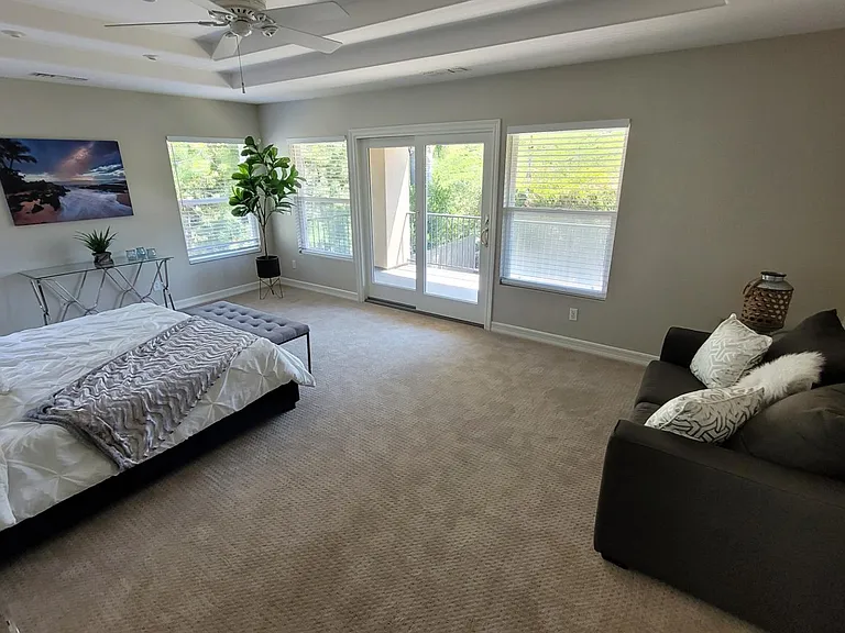 553 Hidden Ridge Ct — Photo 15