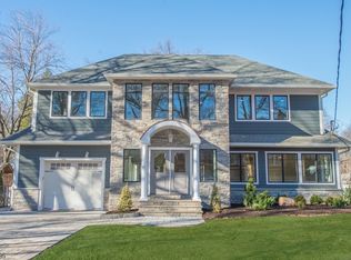 76 Hazelhurst Ave, Glen Rock, NJ 07452