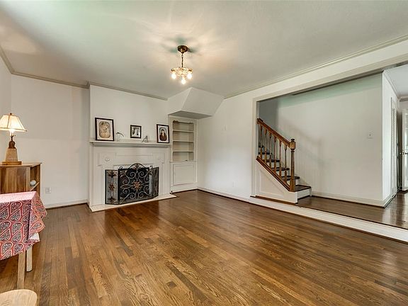 5th image of 4324 Lovell Ave