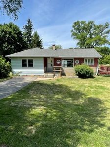 7313 Red Arrow Hwy, Watervliet, MI, 49098
