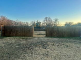 700 W College St, Mesquite, TX 75149