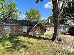 107 Meadowview Cir, Clinton, MS 39056