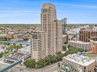 118 Campau Cir NW #1704, Grand Rapids, MI 49503