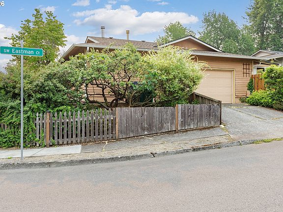 3rd image of 370 SW 4th St