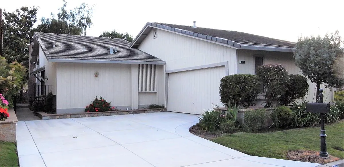 531 Cambrian Way — Photo 2