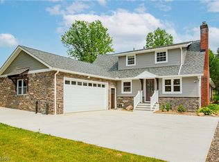 3243 W Bath Rd, Akron, OH 44333