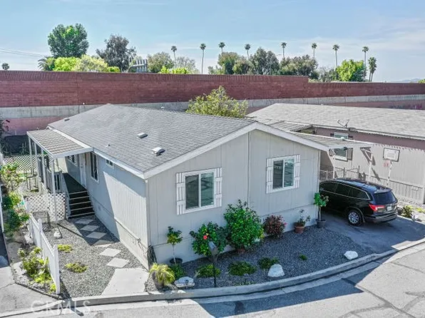 168 Sir Gawaine Dr, Riverside, CA 92507