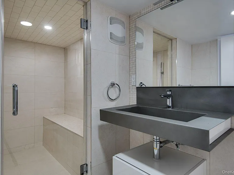 10 Beach Hill Dr — Photo 25