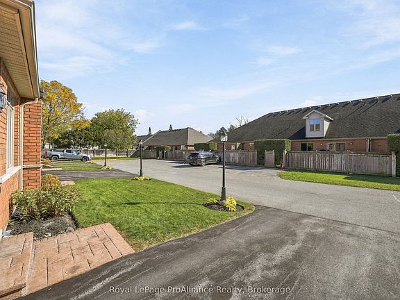5th image of 56-194 Haig Rd #56