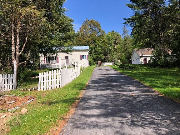 4th image of 86 Corlear Dr