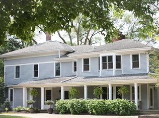 13220 N Windsor Ct, Mequon, WI 53097