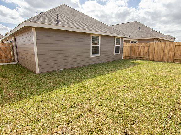 3rd image of 24406 Bella Carolina Ct