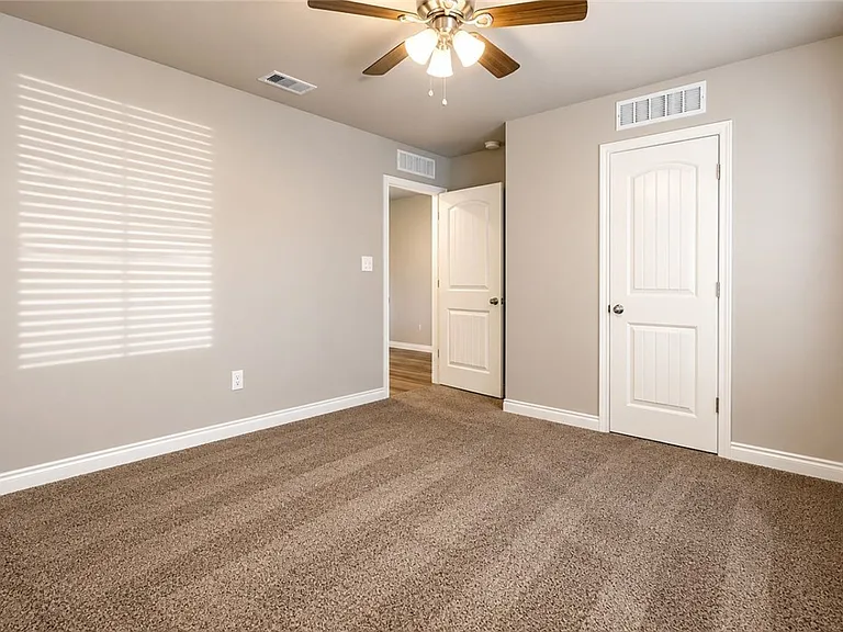 2749 Eltonne Gardens Dr — Photo 10