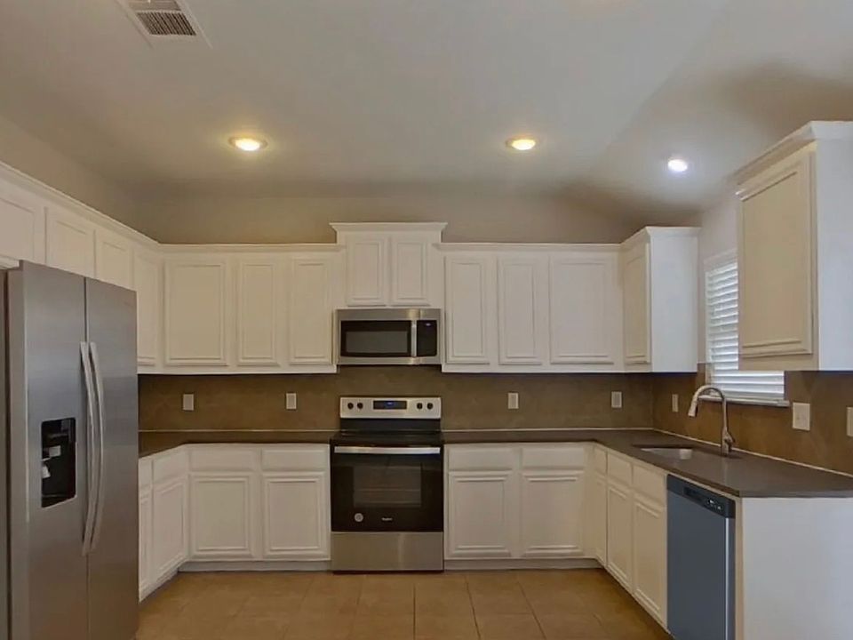 1st image of 711 Candelila Dr