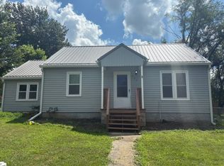 406 N Armstrong St, Pleasant Hill, MO 64080