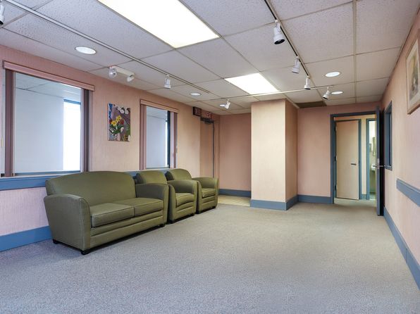 175 E Brown St SUITE 204
