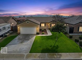 10811 Alondra Dr, Bakersfield, CA 93311