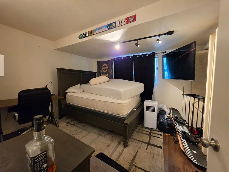 1065 University Ave #115 — Photo 14