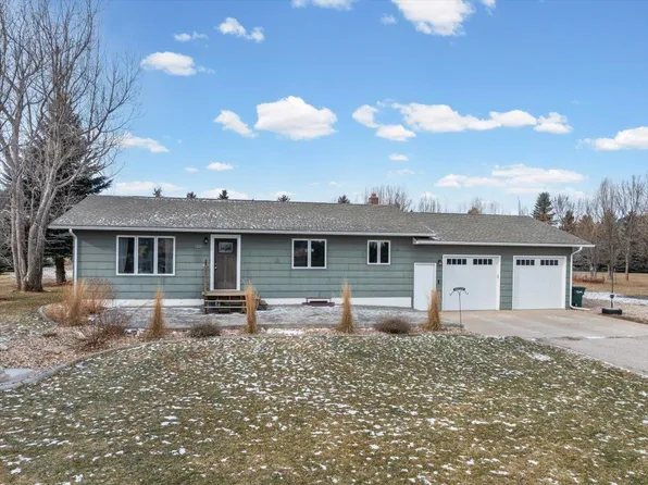 1209 Cole Ln, Spearfish, SD 57783