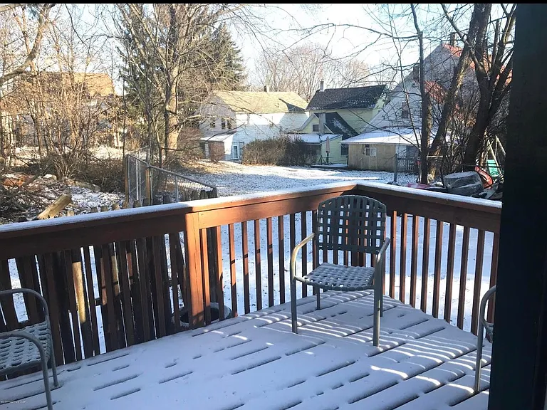 1742 Wayne Ave — Photo 11