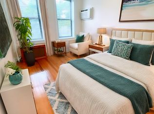 30-24 49th St #1F, Astoria, NY 11103