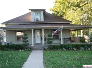 142 W 8th Ave, Bristow, OK 74010