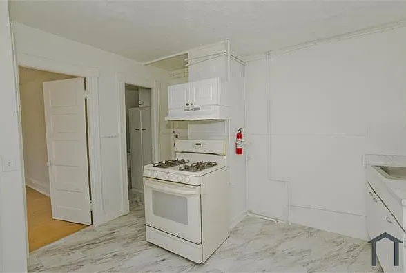 320 Front St #2 — Photo 9