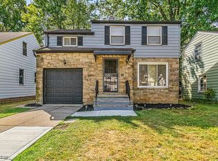 19412 Sunset Dr, Warrensville Heights, OH 44122