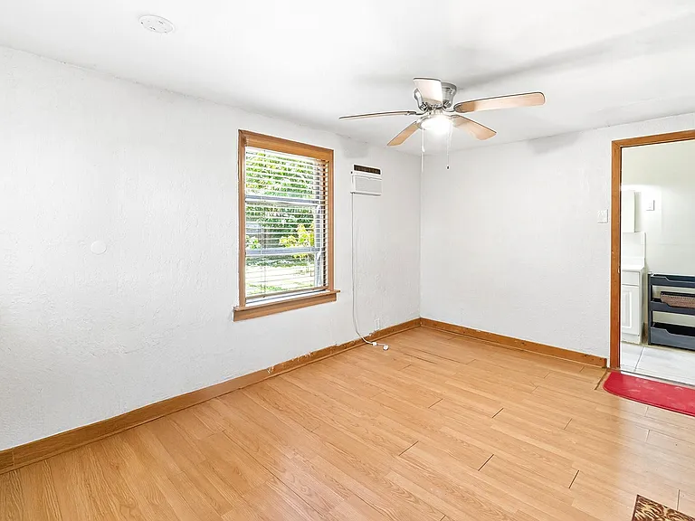 1516 SW 24th St — Photo 20
