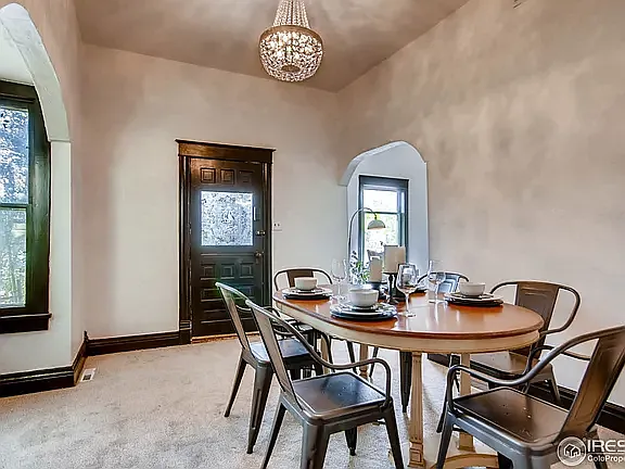 209 W Simpson St — Photo 22